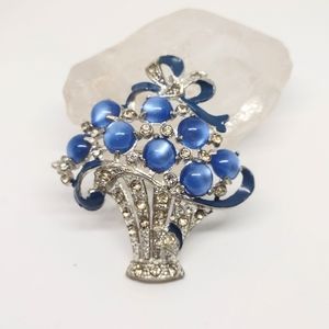 1940s pot metal brooch